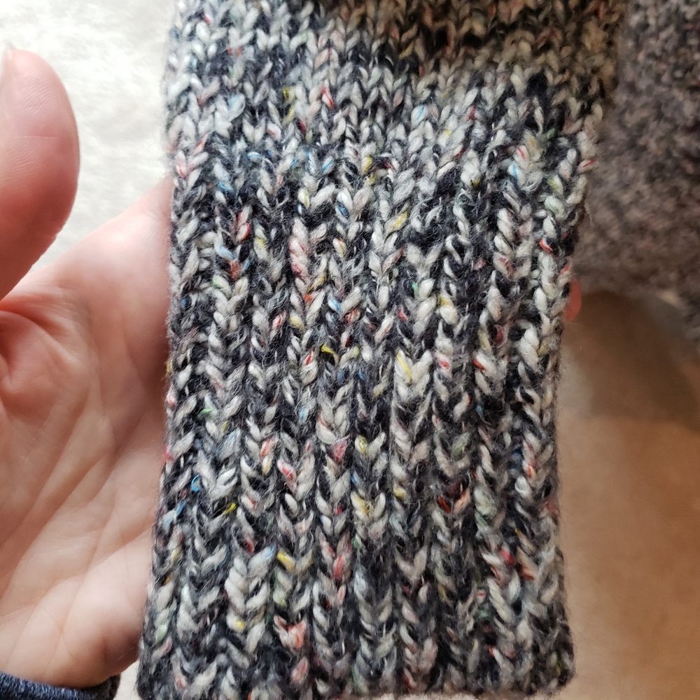 Loft Muticolor Long Sleeve Sweater - Picture 6 of 8